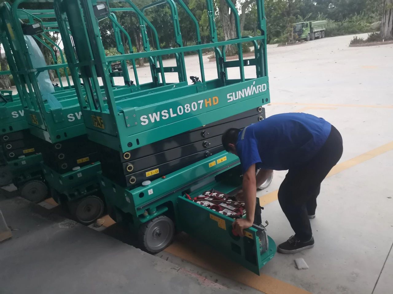 30小时，8个人，10台装备，威尼克斯wac5000说到做到！