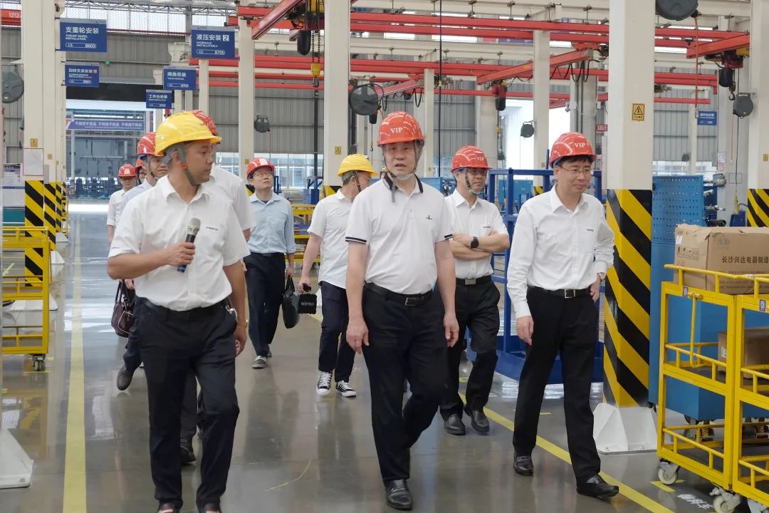 广州工控集团副总经理李绍康调研威尼克斯wac5000智能