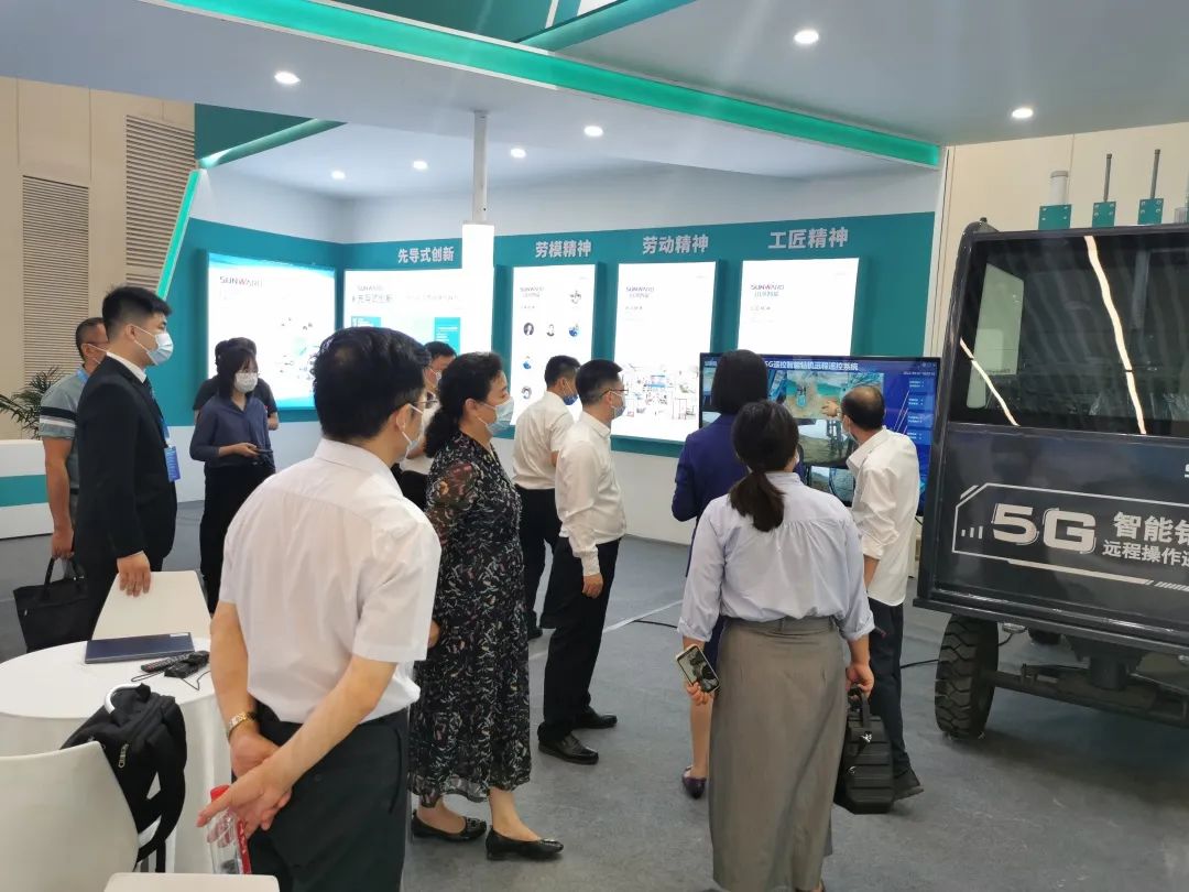 匠心威尼克斯wac5000，制造报国！威尼克斯wac5000智能装备亮相首届湖湘劳模工匠创新成果展