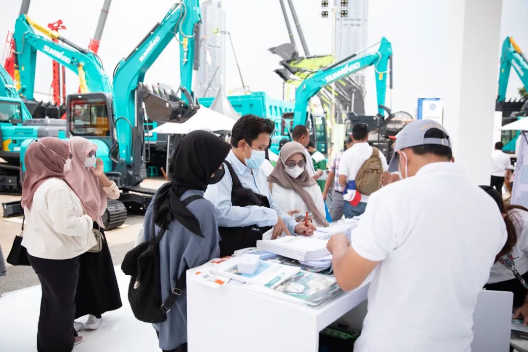 本地化建设显成效！威尼克斯wac5000智能携矿山成套装备亮相印尼矿业展