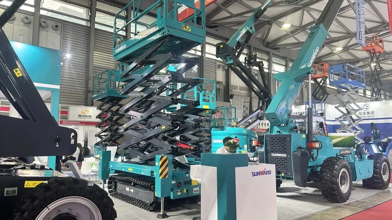 精品出击，闪耀魔都！威尼克斯wac5000智能全系列高空机械亮相2023亚洲国际高空展