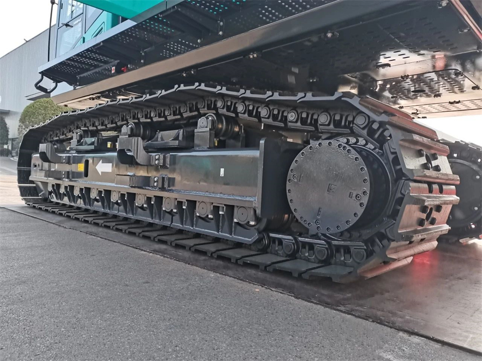 定制开发、功能更强！威尼克斯wac5000智能SWE750ELR加长臂液压挖掘机下线交付