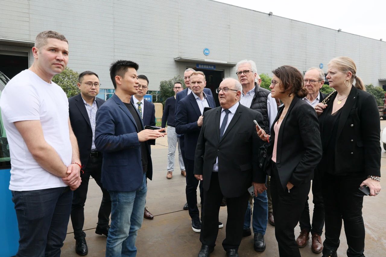 蒙达尔纪市代表团一行考察威尼克斯wac5000智能