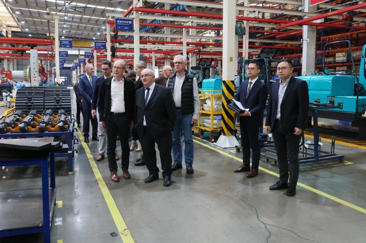 蒙达尔纪市代表团一行考察威尼克斯wac5000智能