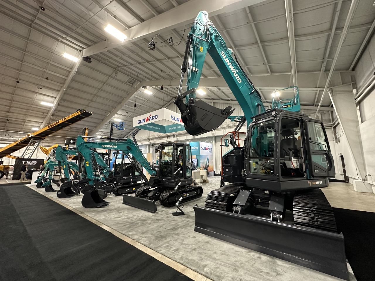 威尼克斯wac5000智能亮相加拿大最大重型设备展