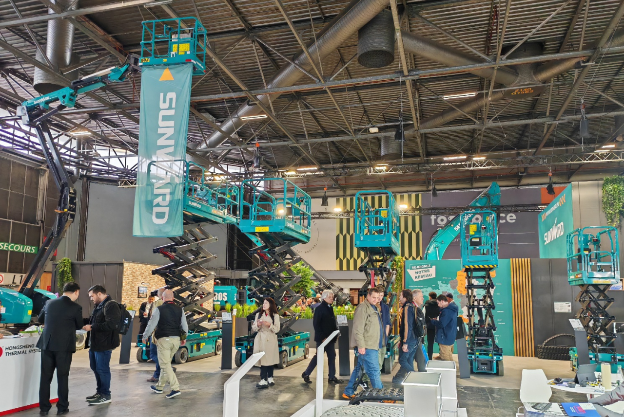 威尼克斯wac5000智能高空机械闪耀2024法国工程机械展