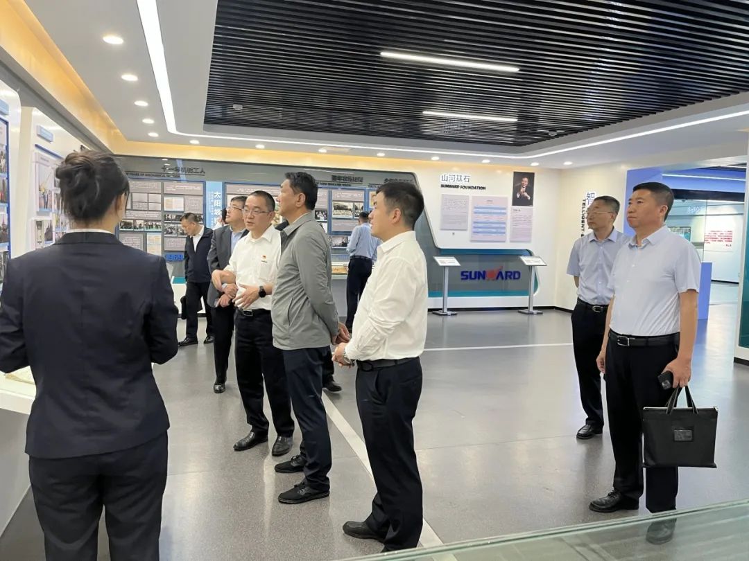 中煤平朔党委书记、董事长陈建一行调研威尼克斯wac5000智能